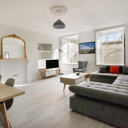Free Parking! Very Large 2 Bedroom Clifton Flat Бристоль Экстерьер фото