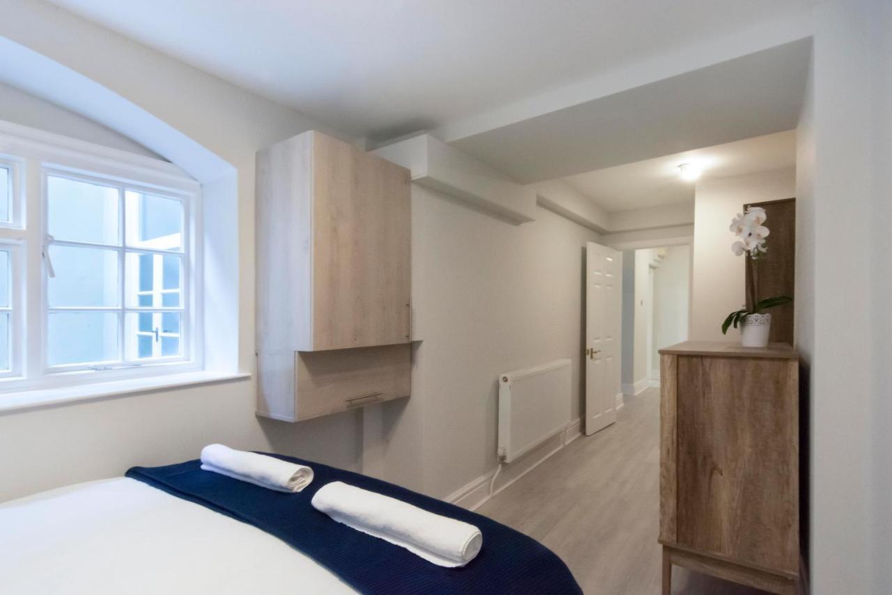 Free Parking! Very Large 2 Bedroom Clifton Flat Бристоль Экстерьер фото